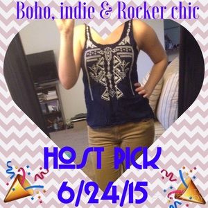 🎉 HOST PICK ❤️ Small Aztec navy blue tank