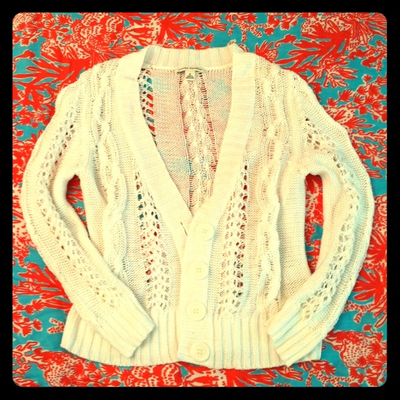 Closet closing TOMORROW--SALE!!-- BR white sweater