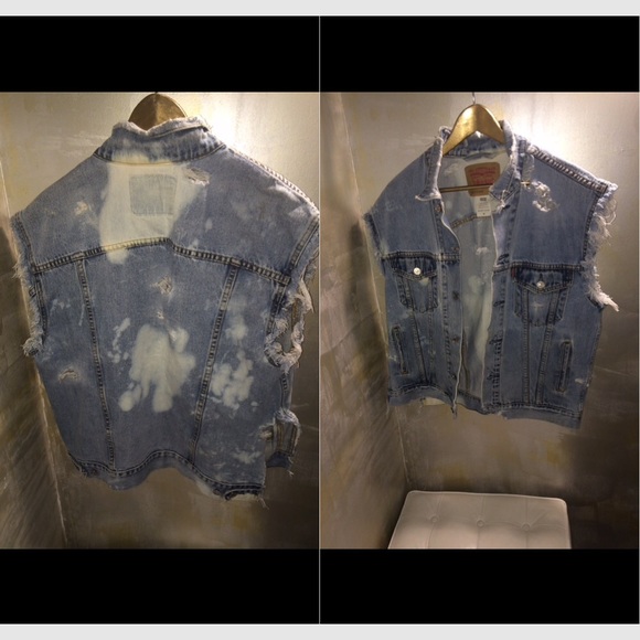 Unisex Levi Jean Jacket.