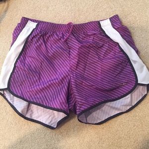 CHAMPION gym shorts. Purple. Size small