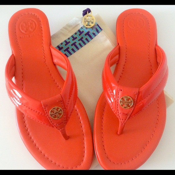 *SOLD*NIB Tory Burch Travis Flat Thong Sandals - Picture 4 of 4