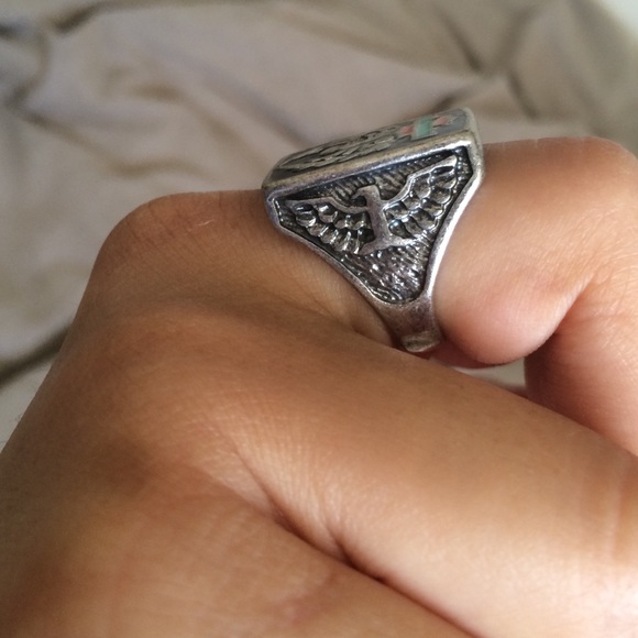 Ring - Picture 3 of 3