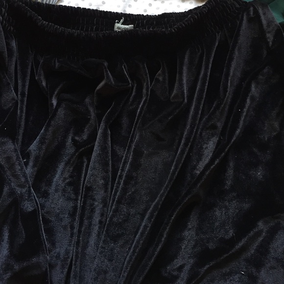 Stretchy waistband velvet skirt