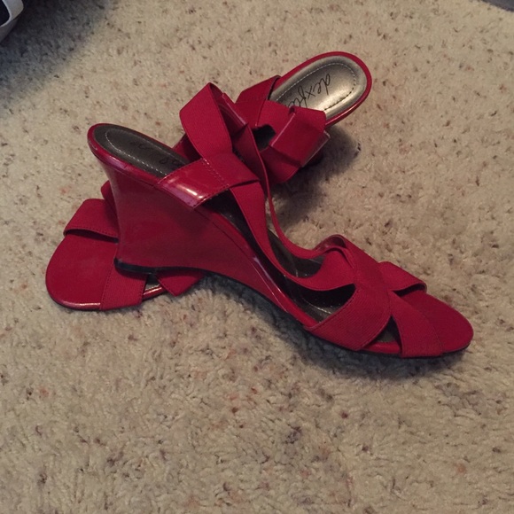 Red Sandals - Picture 2 of 2