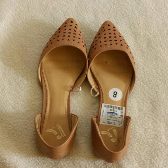 Brown/neutral flats