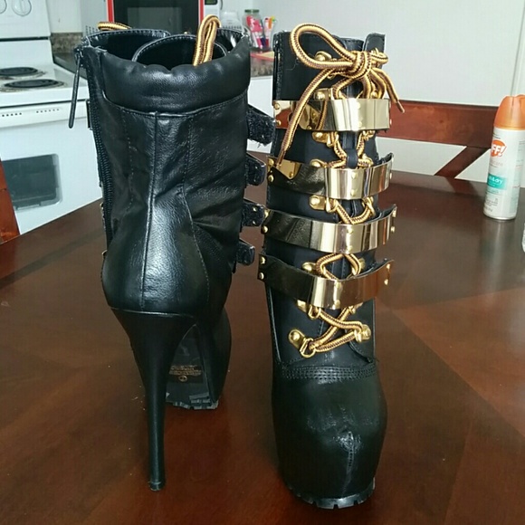 Black Diva Boots - Picture 2 of 4