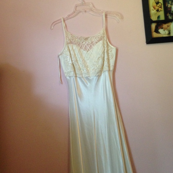 LONG SILK EVENING GOWN