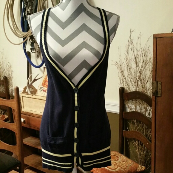 Cute DELIA's Vest.