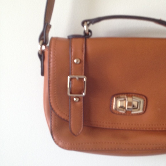Brown cross body bag💟 - Picture 2 of 4