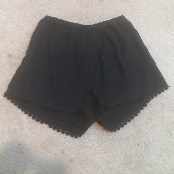 Brandy Melville Black Crochet lined shorts