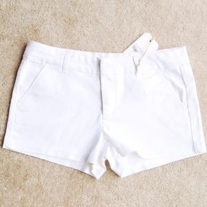 WHITE HARPER SHORTS