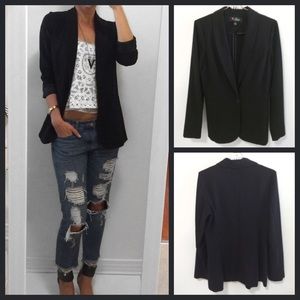 🚫SOLD🚫 GUESS? LONG SLEEVE CLASSIC BLACK BLAZER