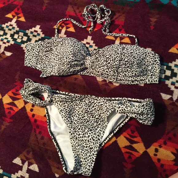 BILLABONG - Brown and White Two Piece Bikini