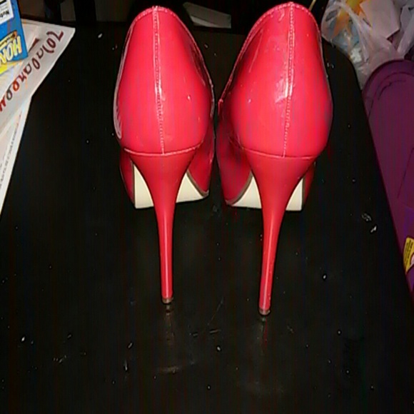 Peep toe Heels - Picture 2 of 4