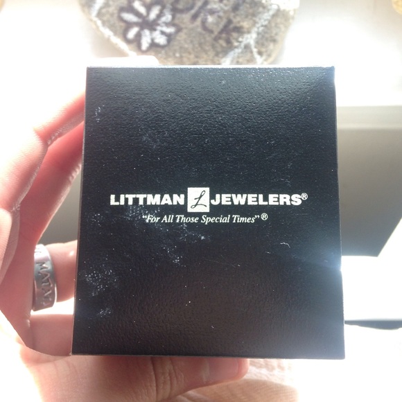 Ceylon & White Sapphire Necklace - Picture 2 of 3