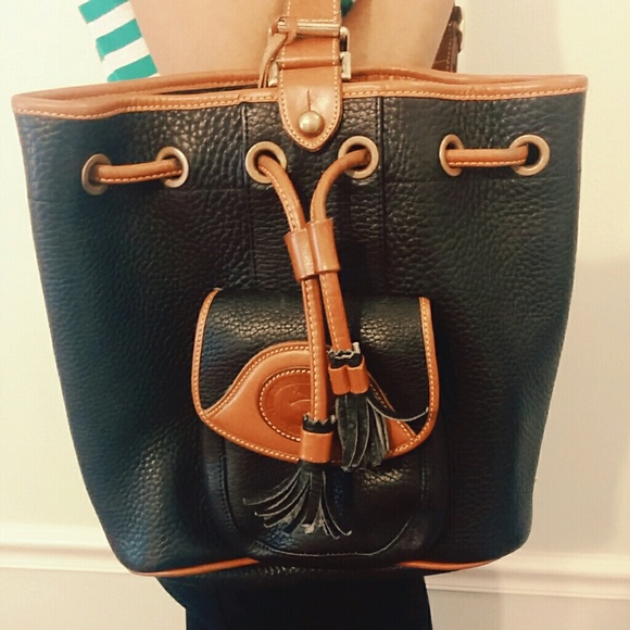 Authentic Dooney&Bourke Bag - Excellent Condition!