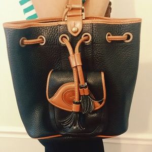 Authentic Dooney&Bourke Bag - Excellent Condition!