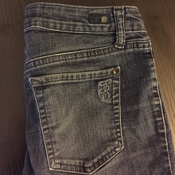 Jessica Simpson 👖 - Picture 3 of 4