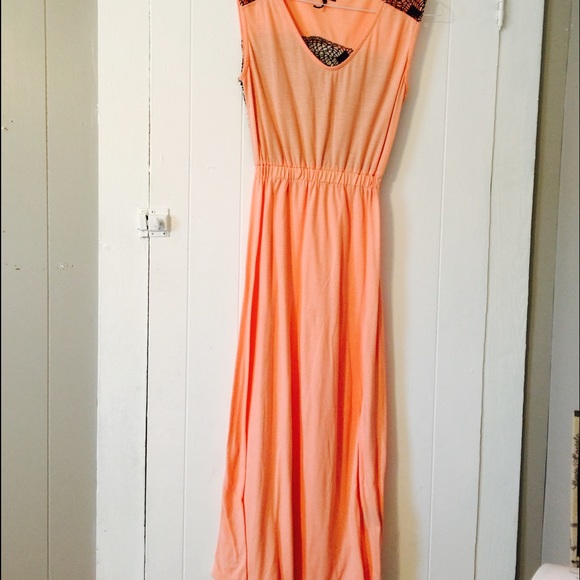 Maxi dress