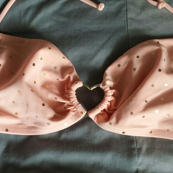Victoria Secret! - Picture 2 of 4