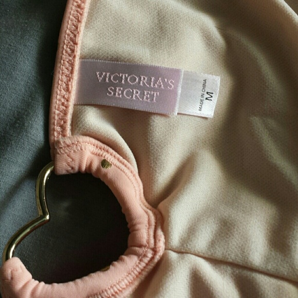 Victoria Secret! - Picture 4 of 4