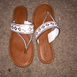 American Eagle Sandals