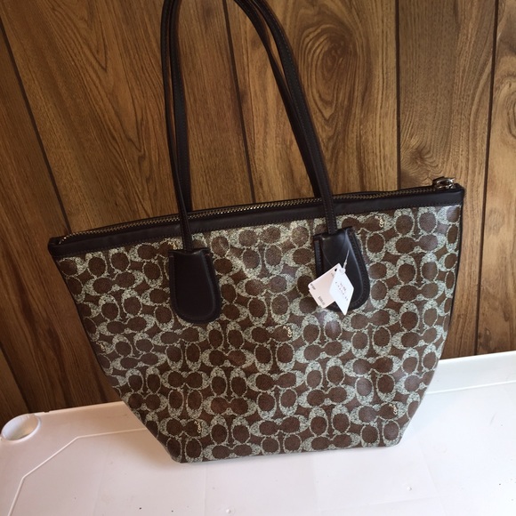 Coach purse ( brand new)
