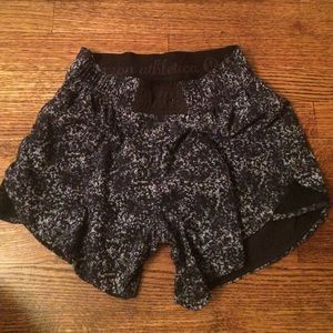 Reversable lulu lemon shorts and leggings bundle