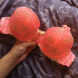 Victoria Secret bra