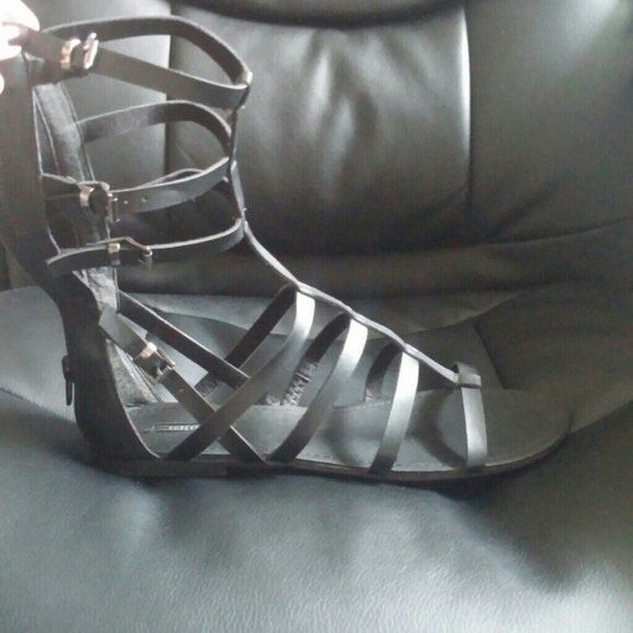 Sandal