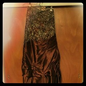Elegant evening dress/event dress