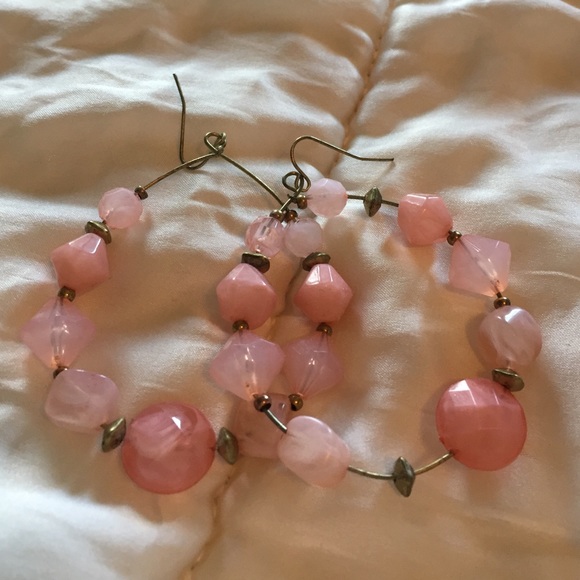 Pink hoop body central earrings!