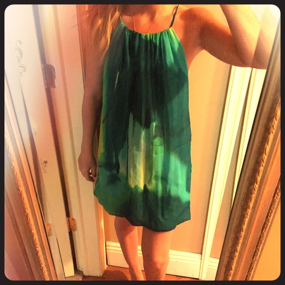 BCBGMAXAZRIA- bubble hem dress!