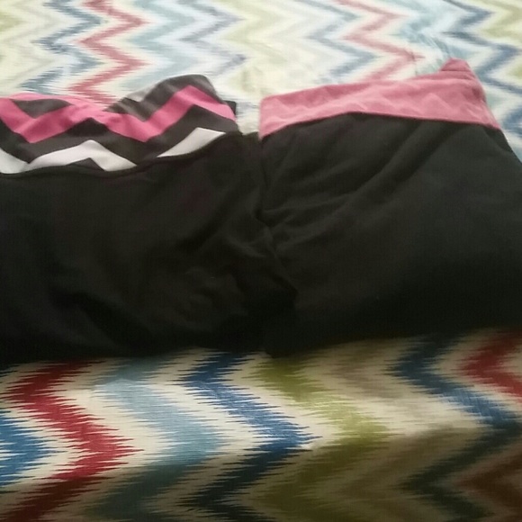 yoga pants 2 pairs bundle and levis