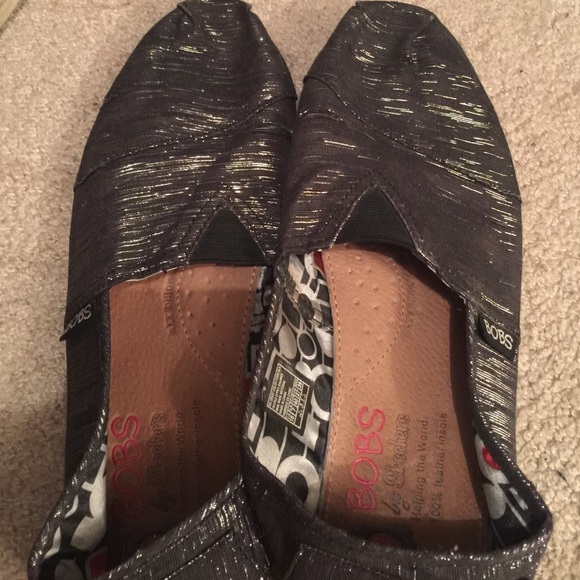 Black and silver "bobs"