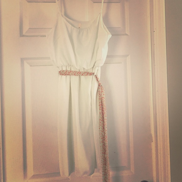 White Miami sundress with polka dot sash