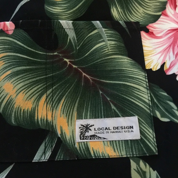 ❌ SOLD-Hawaiian "Local Design" Floral Print Bag❌ - Picture 2 of 4