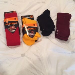 4 pairs of football/baseball high socks