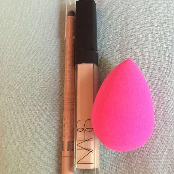 BEAUTY BLENDER ONLY!