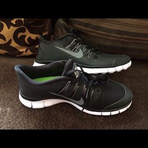 New Nike free run size 8 womans