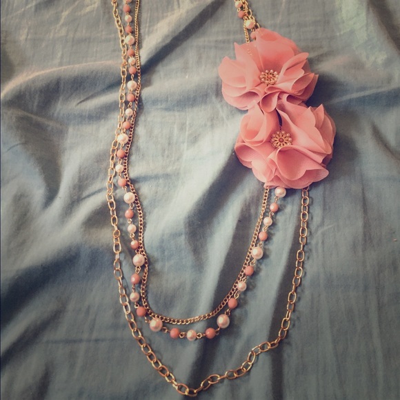 Flower necklace