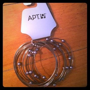 Fashion bangles