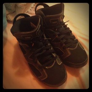 Retro 7 Jordans Lakers edition. Condition: good