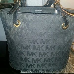 Micheal kors small bag