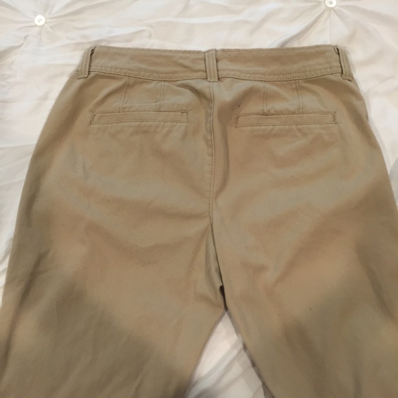 Old navy tan pants - Picture 3 of 3