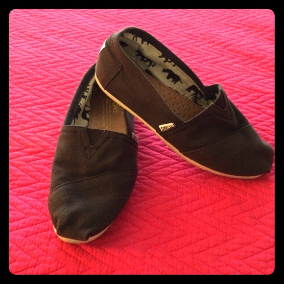 Brown Toms