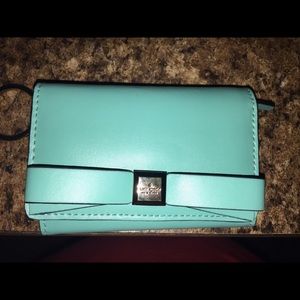 Kate Spade Darla bow wallet