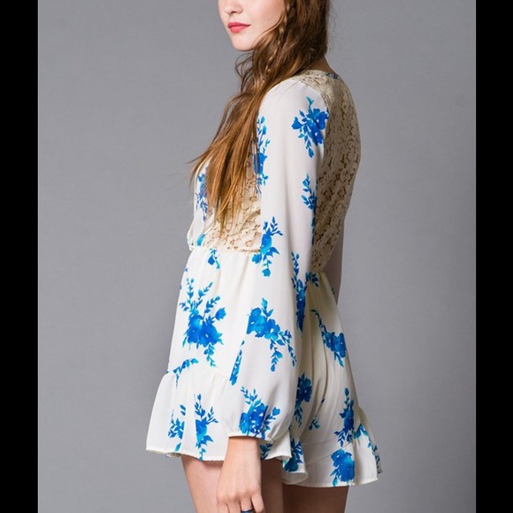 🎉HOST PICK🎉 Floral Boho Crochet Lace Back Romper - Picture 3 of 4