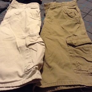 2 boys cargo shorts (old navy)