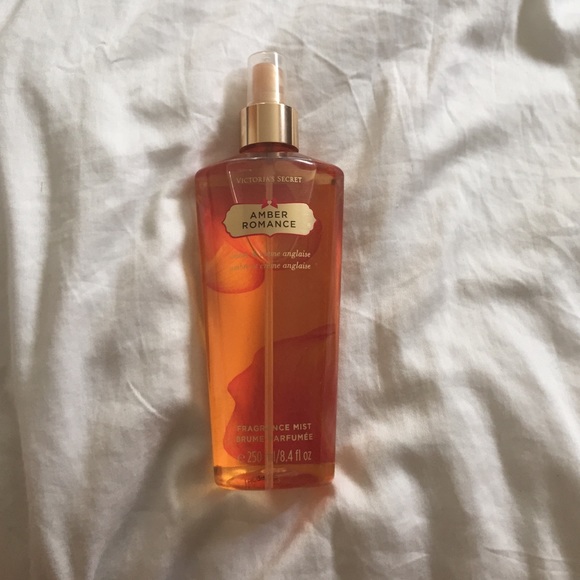Victoria secret Amber romance